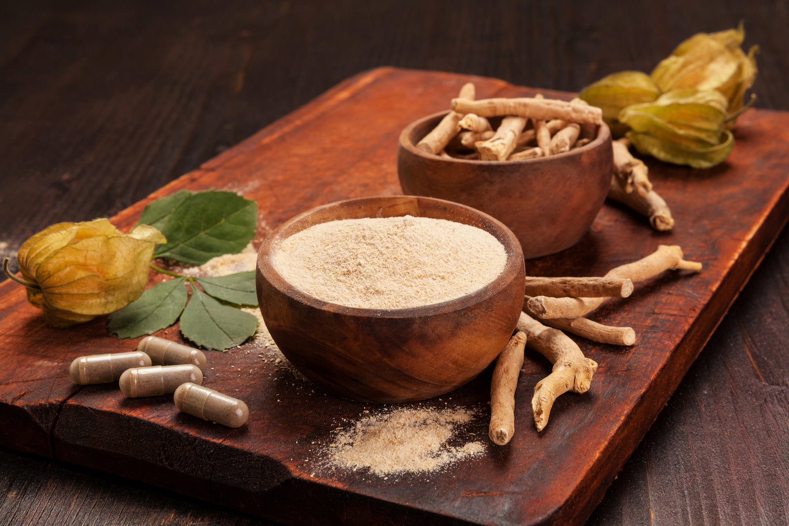 ashwagandha powder and root